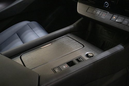 日産が新型「エルグランド」を発表 「プレミアムミニバンを再創出」と意気込む【ジャパンモビリティショー2025】