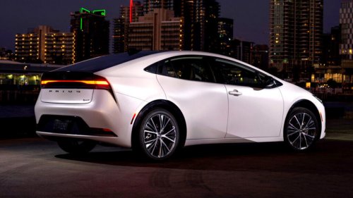 【トヨタの本気】新型プリウス、燃費も走りも妥協なし…“静かな革命”が始まる