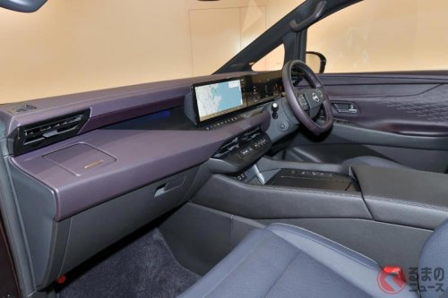 日産「新型エルグランド」世界初公開！ 約15年ぶりのフルモデルチェンジで「走る歓びと快適性」を両立！ 4代目は威風堂々たる存在感を付与！ 26年度に発売