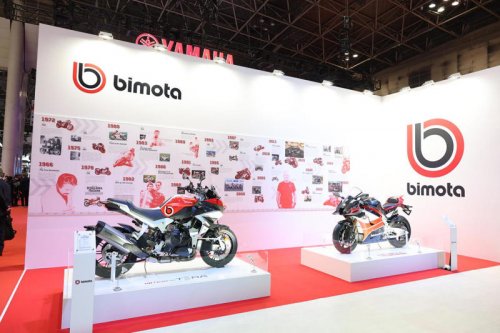 カワサキが「Z900RS」シリーズ2台を世界初公開！伝統と革新をテーマに革新的モデル＆技術を展示〈ジャパンモビリティショー2025 kawasakiブース紹介〉