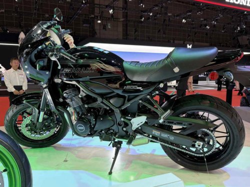 魅惑のビキニカウル！ カワサキ新型「Z900RSカフェ」をあらゆる角度から撮影〈バイク百景／ジャパンモビリティショー2025〉