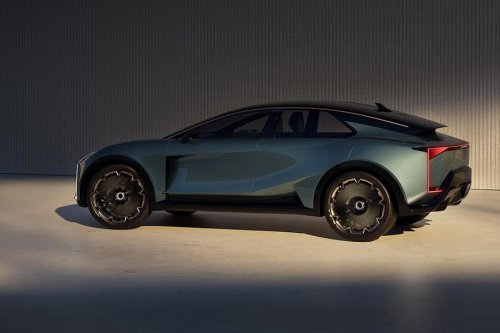 レクサス、LSの時代に終止符…“新しい感性”で未来を開く