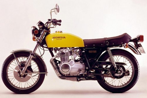 ホンダ「ドリームCB400FOUR」（1974年）当時の400ccクラスに唯一登場した4気筒スポーツモデル【空冷4発ヨンヒャク回顧録】
