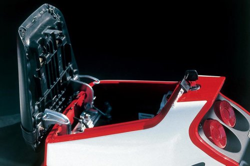 ホンダ「CBR400RR（NC29）」（1990年）新エンジンと低重心フレームによって第2世代に進化した“RR”