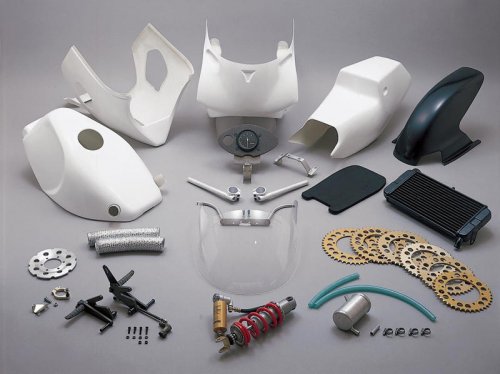 ヤマハ「FZR400（1WG）」（1988年）86年の初期型FZRを元にエンジンを改良し排気デバイスを加える