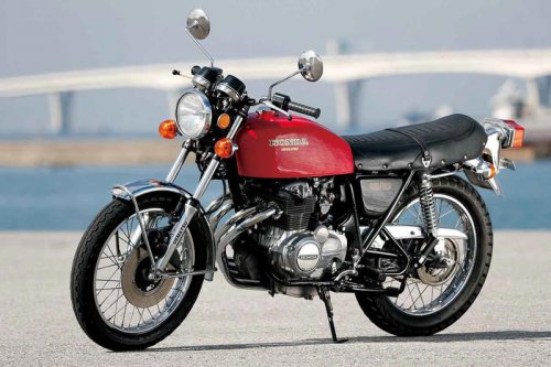 ホンダ「ドリームCB400FOUR」から「CBX400F」へと続く、デザインの進化を辿る【空冷4発ヨンヒャク回顧録】