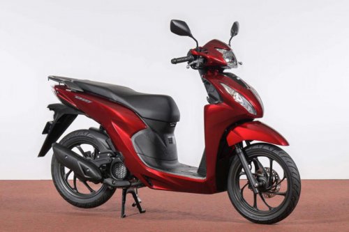 原付免許で125ccのバイクにも乗れる? ホンダの「新基準原付」適合スーパーカブはこれまでと何が違う?