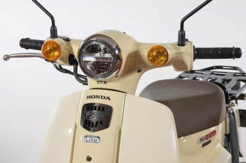 原付免許で125ccのバイクにも乗れる? ホンダの「新基準原付」適合スーパーカブはこれまでと何が違う?