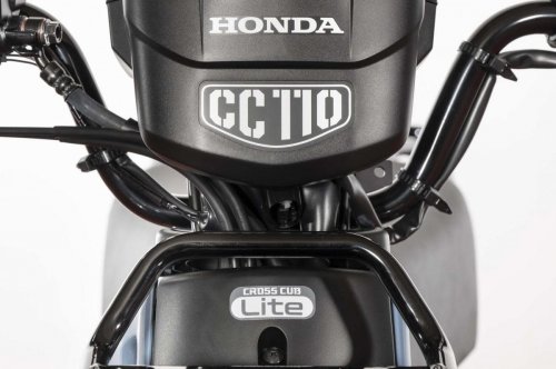 原付免許で125ccのバイクにも乗れる? ホンダの「新基準原付」適合スーパーカブはこれまでと何が違う?