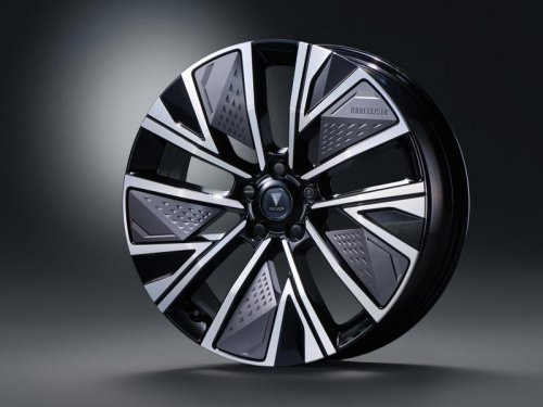 新型RAV4はここまで変わる!「モデリスタのカスタマイズアイテム」が引き出す「都会派」と「冒険派」のふたつの顔