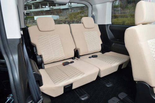 三菱 デリカD:5の売れ行きが倍増した理由は? 最新マイナーチェンジの進化点と唯一無二の魅力を解説