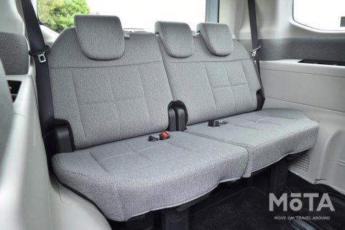 三菱 デリカD:5の売れ行きが倍増した理由は? 最新マイナーチェンジの進化点と唯一無二の魅力を解説