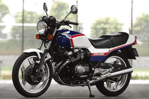 ホンダ「CBX400F」（1981年）長年のレース活動で蓄積された先進技術を結集したスーパースポーツ【空冷4発ヨンヒャク回顧録】