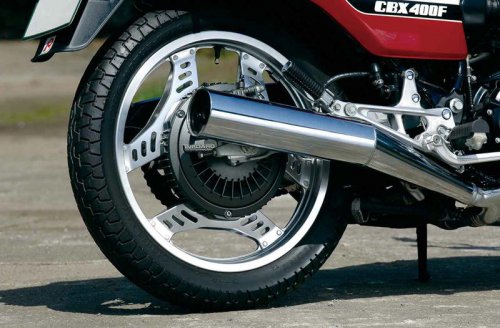 ホンダ「CBX400F」（1981年）長年のレース活動で蓄積された先進技術を結集したスーパースポーツ【空冷4発ヨンヒャク回顧録】