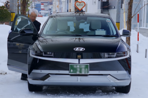 「雪道は危険」の常識が崩れた、EVに隠されていた切り札