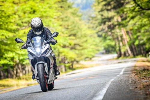 GSX-8Rを「しっとりツアラー系」に調整してみて良かったことまとめ。ツーリングならネガティブはほとんど無いのでは?【SUZUKI GSX-8R ／ 試乗インプレ・レビュー 後編】