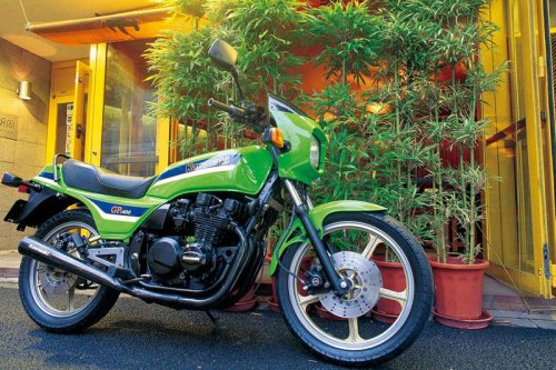 カワサキ「Z400GP」（1982年）高性能化の波に応えて登場! Z400FXの後継モデル【空冷4発ヨンヒャク回顧録】