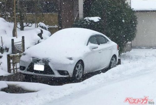 ハイブリッド車でも必要? もはや時代遅れ? 冬の暖気運転はもういらないって本当?
