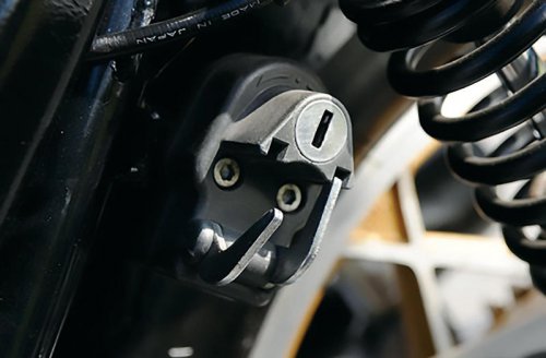 スズキ「GSX400FS インパルス」（1982年）高性能エンジン・新機構・装備が採用されたスズキ初の4気筒400ccモデル【空冷4発ヨンヒャク回顧録】