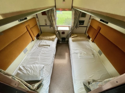 【2025年話題の鉄道ニュース】「E657系東北夜行」へ継承! 歴代“ブルトレ個室”の系譜