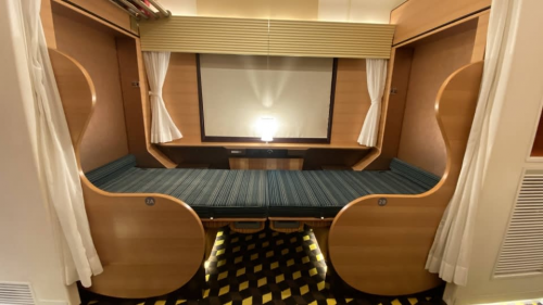 【2025年話題の鉄道ニュース】「E657系東北夜行」へ継承! 歴代“ブルトレ個室”の系譜