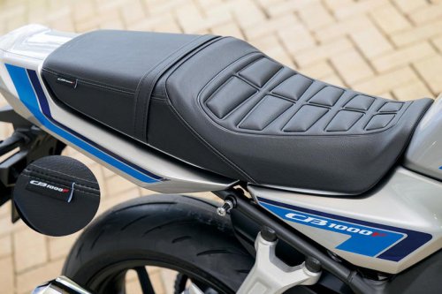 【比較インプレ】ホンダ「CB1000F」VS スズキ「KATANA」〈太田安治編〉｜受け継がれた伝統と進化する魂のビッグネイキッドをレビュー