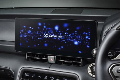 「レクサスIS」の大幅改良モデル発売 さらに気持ちよくスポーティーに