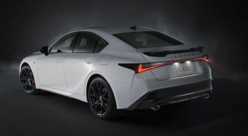 「レクサスIS」の大幅改良モデル発売 さらに気持ちよくスポーティーに