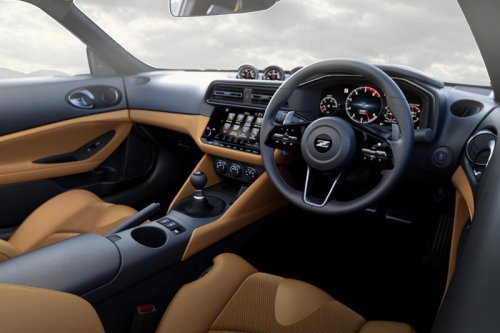 日産が「オーラNISMO RSコンセプト」と「フェアレディZ」の2027年モデルを初披露【東京オートサロン2026】