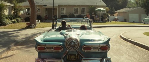 The cars of Fallout are ever-present beacons in the wasteland