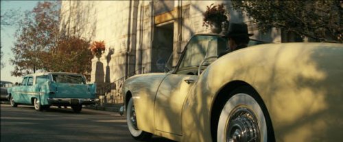 The cars of Fallout are ever-present beacons in the wasteland