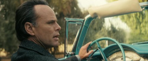 The cars of Fallout are ever-present beacons in the wasteland