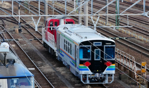 天浜線に新型車両「THG100形」が到着 3月中旬デビュー予定