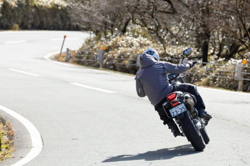 パーフェクト!新型『DR-Z4SM』で峠を走ったら夢のような体験をした【SUZUKI DR-Z4SM インプレ・レビュー③ ワインディング 前編】