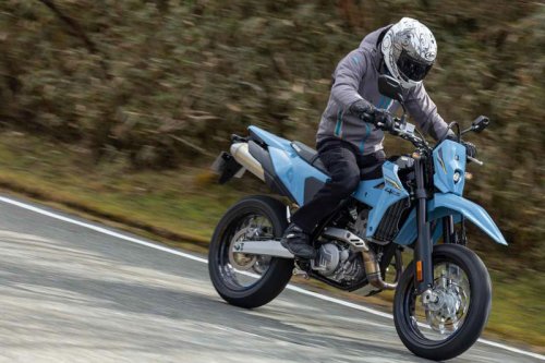 パーフェクト!新型『DR-Z4SM』で峠を走ったら夢のような体験をした【SUZUKI DR-Z4SM インプレ・レビュー③ ワインディング 前編】