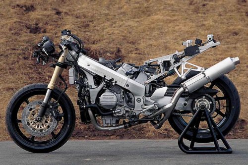 ホンダ「RVF（NC35）」（1994年）VFR400R/NC30の後継機にして最後の400cc/V4となったRVF