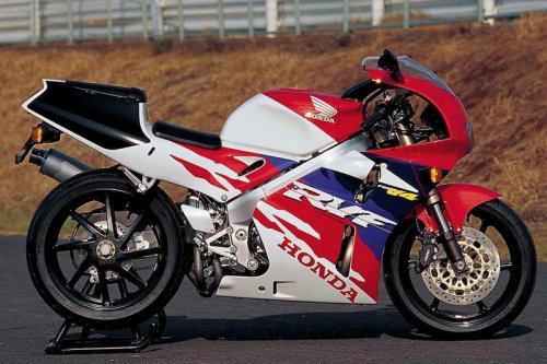 ホンダ「RVF（NC35）」（1994年）VFR400R/NC30の後継機にして最後の400cc/V4となったRVF