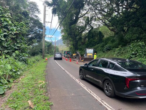 Water main break repaired at Kualoa, Kamehameha Hwy. contraflow remains