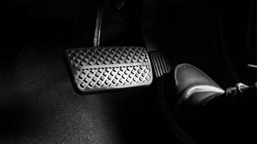 パドルシフトは飾りではなかった…AT車の燃費構造を変える操作