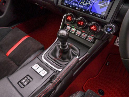 【2026年】いま「国産マニュアル車」を選ぶ理由。エンジンの魅力が詰まった国産MT車16台を厳選