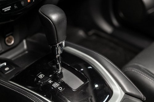 「燃費が垂れ流し」AT車、何気ないギア操作で効率が落ちる