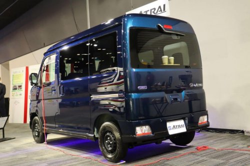 元は取れる? ダイハツ初の量産電気自動車について気になることを聞いてきた