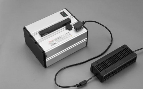 ホンダ、22万円の電動スクーター 走行距離1.5倍