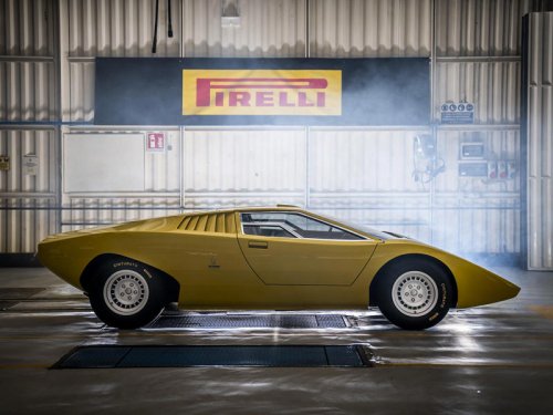 リトラクタブルヘッドライトはなぜ消えたのか? 「禁止」の真相と復活の可能性