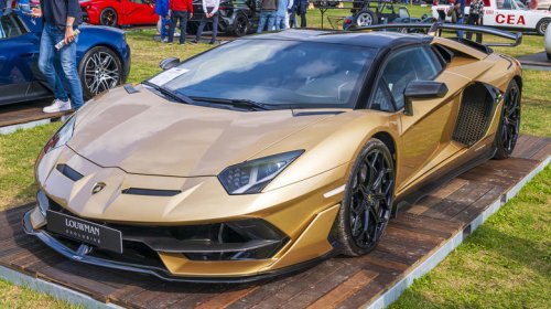 16 high-performance street-legal cars ranked by top speed
