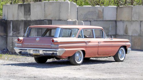 Pontiac stuffed a massive V-8 into a family car before anyone saw the danger