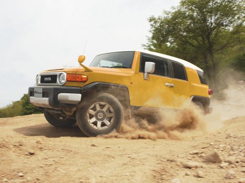 「カクカクした車」が再評価されている。その理由と旧車・現行車を紹介