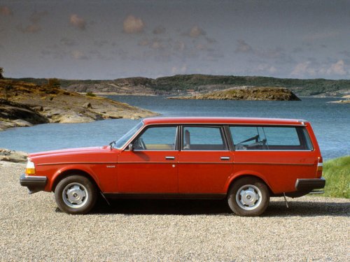 「カクカクした車」が再評価されている。その理由と旧車・現行車を紹介