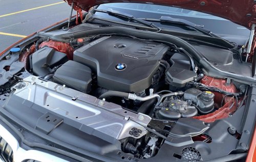 BMW faces class action lawsuit over faulty oil filter housings
