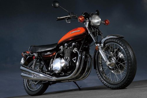 カワサキ「900SUPER4（Z1）」｜世界最速・戦国期に生まれ王座に君臨し続けた究極【KAWASAKI Z大全】